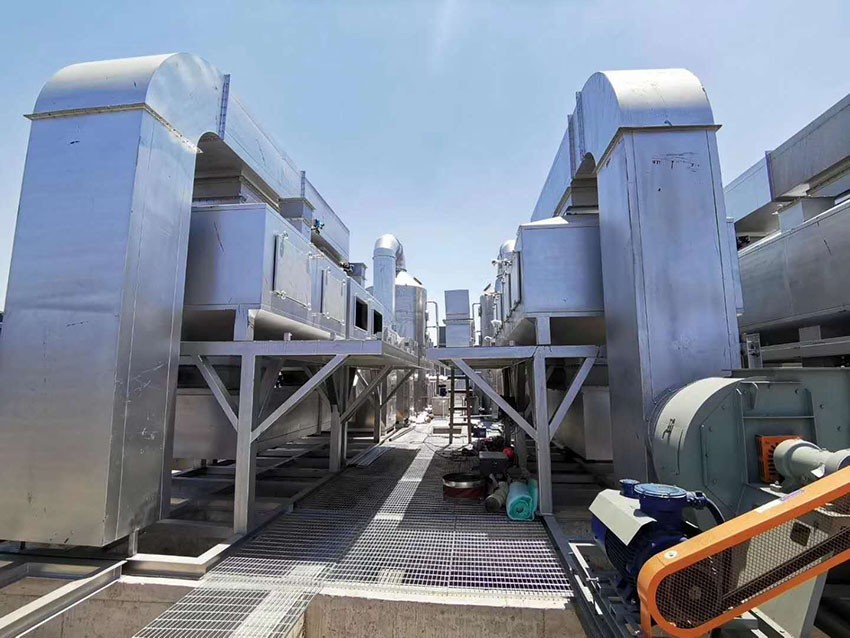 废机油炼油设备保温工程炉体硅酸铝白铁皮保温施工队图3
