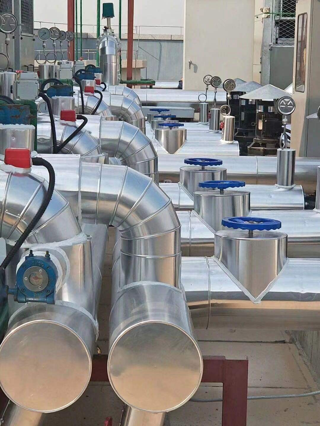 焦化余热锅炉保温施工队高温炉体保温蒸汽管道保温图4