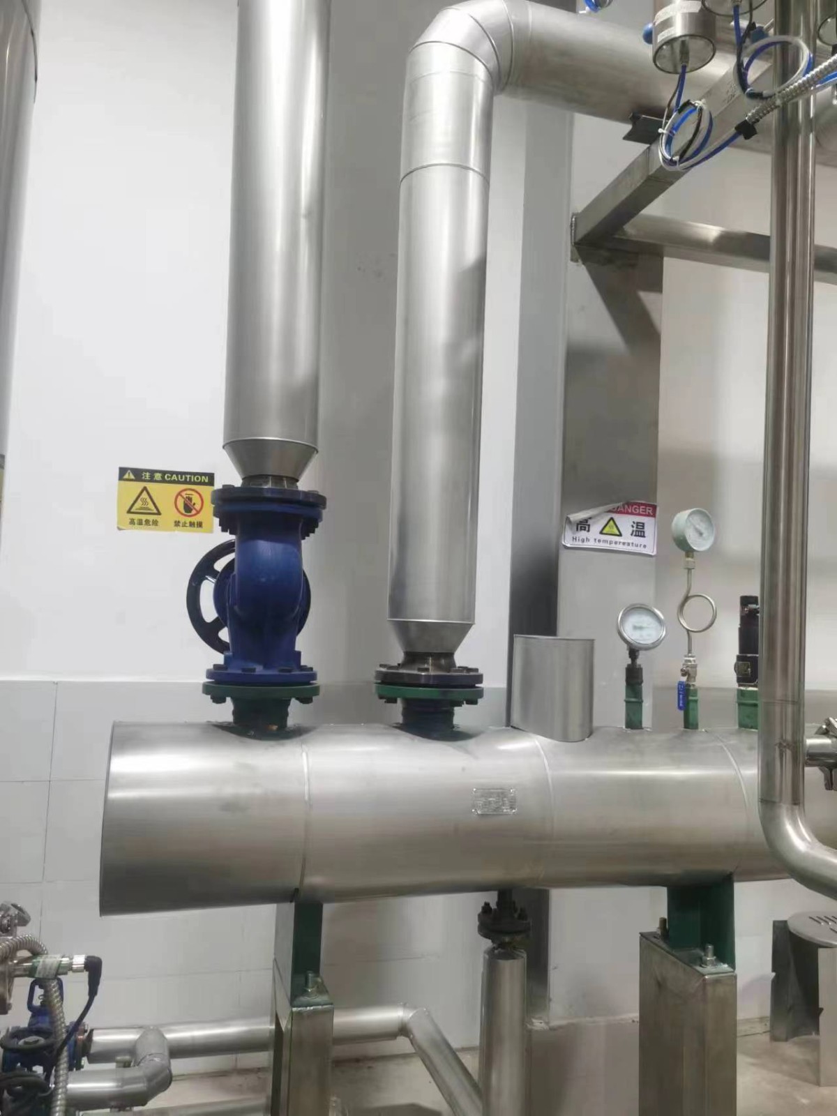 管道电伴热保温施工队 橡塑板镀锌铁皮保温工程施工图2
